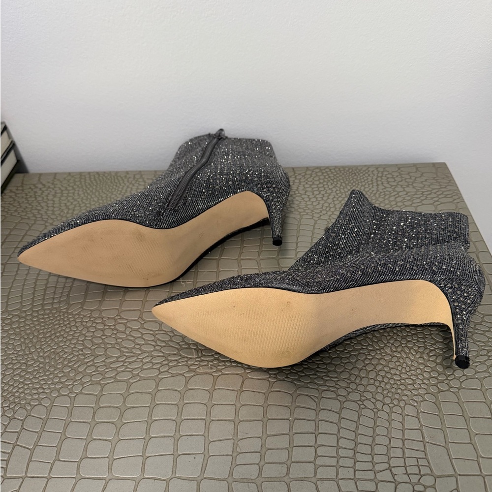 STEVE MADDEN Harper Pewter Sparkly Studded Ankle Booties Heels Shoes  SZ 10 - Picture 4 of 4